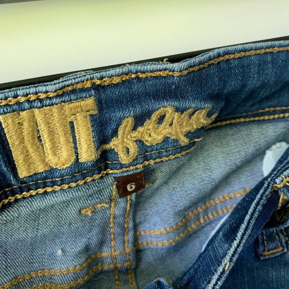 Kut From the Kloth Cropped Denim - Picture 4 of 5